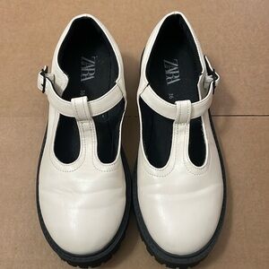 Zara White Mary Jane shoes  Sz 36